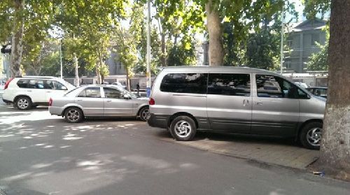 違章停車被拖壞,就該自認(rèn)倒霉?告訴車主如何獲得賠償