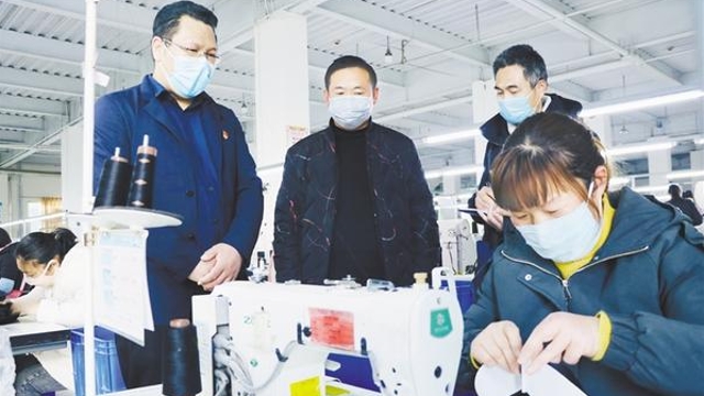 發揮監督保障作用護航企業復工復產