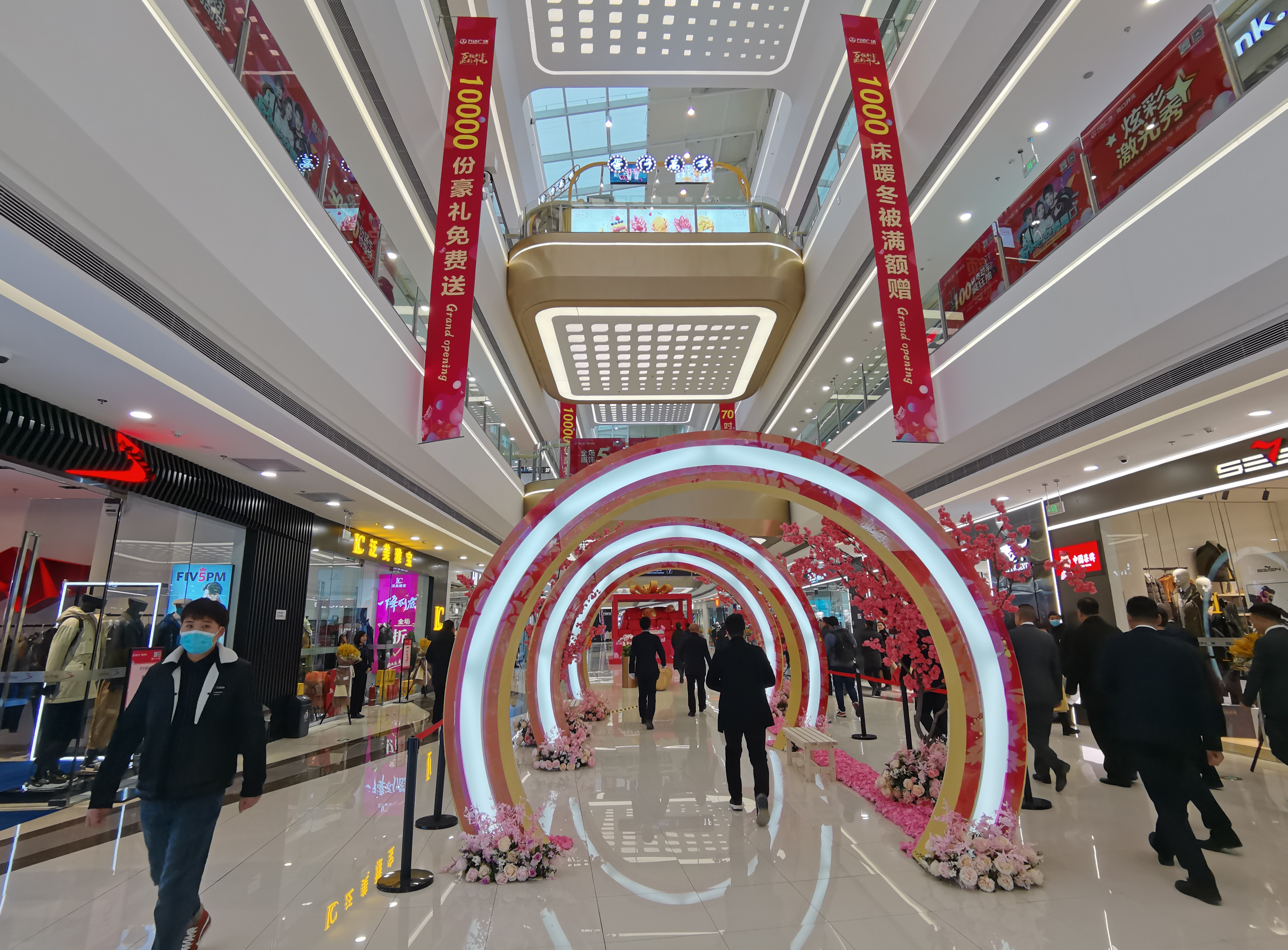 周口首家萬達廣場開業了